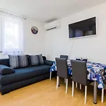 Arboretum Apartman *